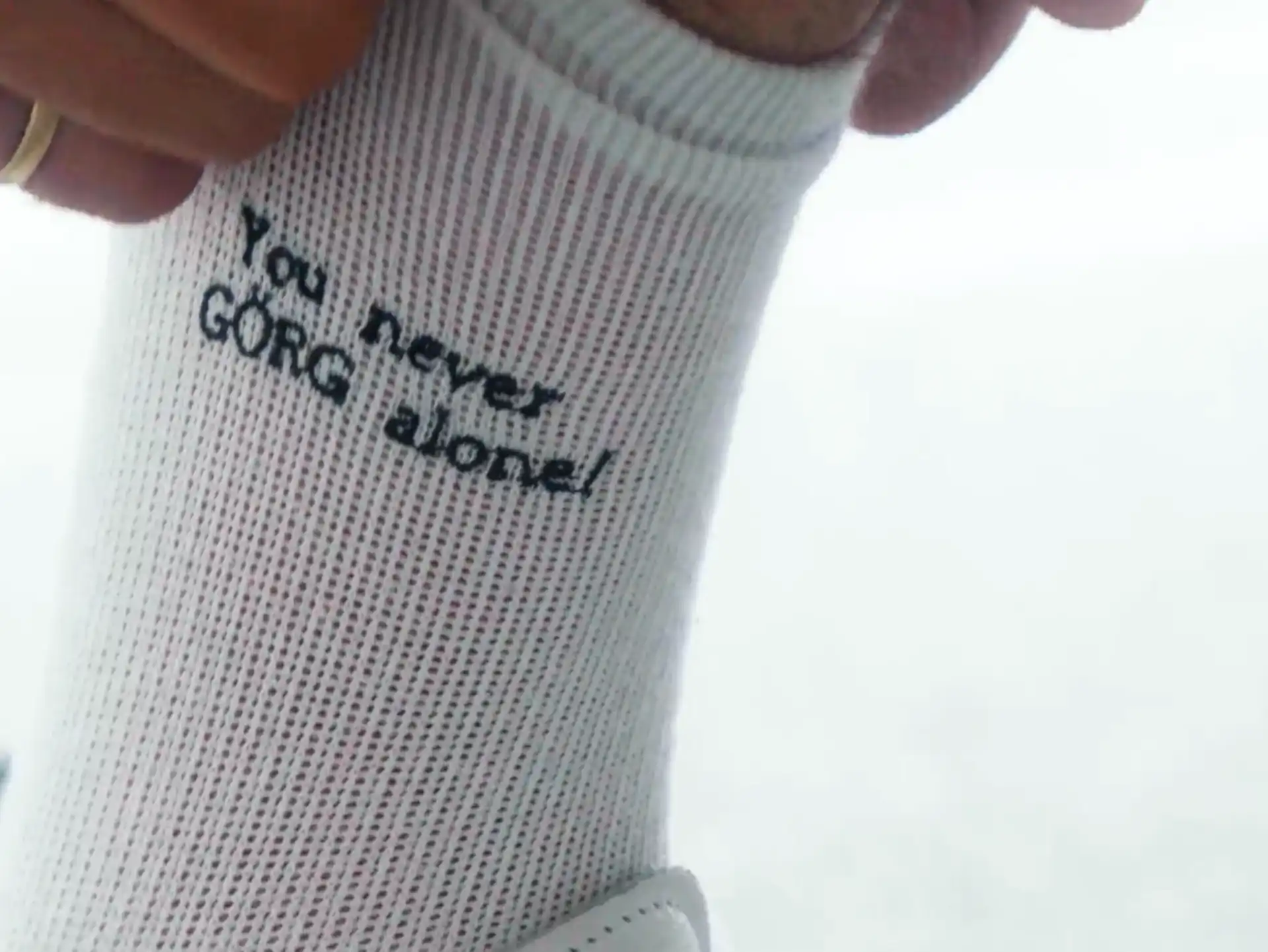 Socke mit "You never GÖRG alone"