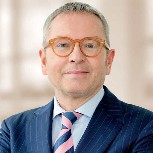 Dr. Roland Hoffmann-Theinert, Portrait