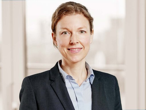 Dr. Elisabeth Marz, Portrait